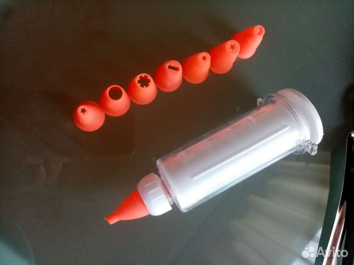 Кухонные принадлежности, формы, шприц кондитерский