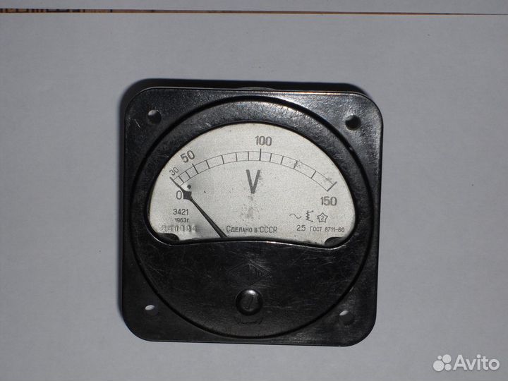 Вольтметр