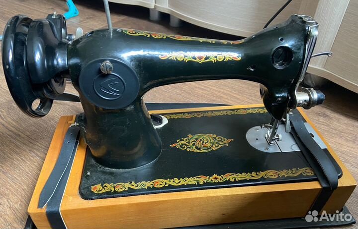 Швейная машинка