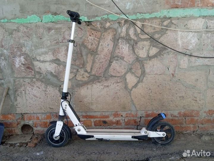 Электронный самокат