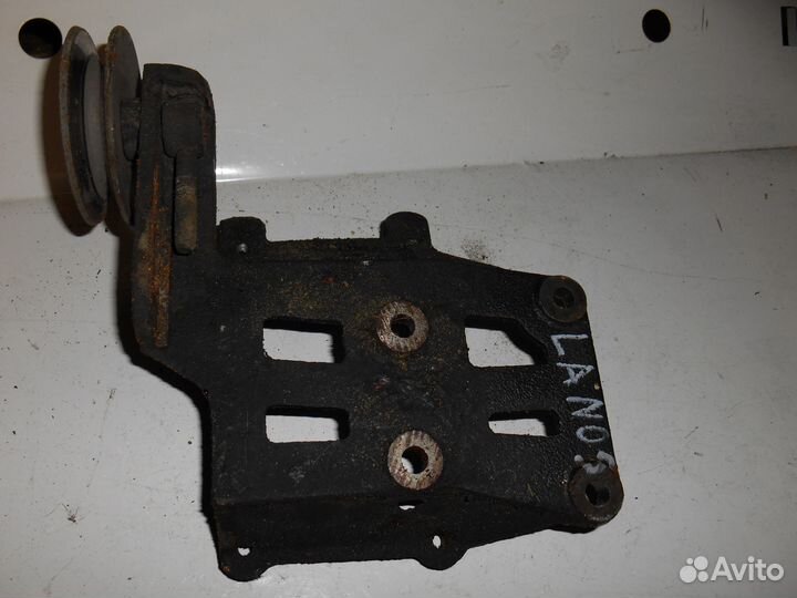 Кронштейн кондиционера Шевроле Ланос Lanos