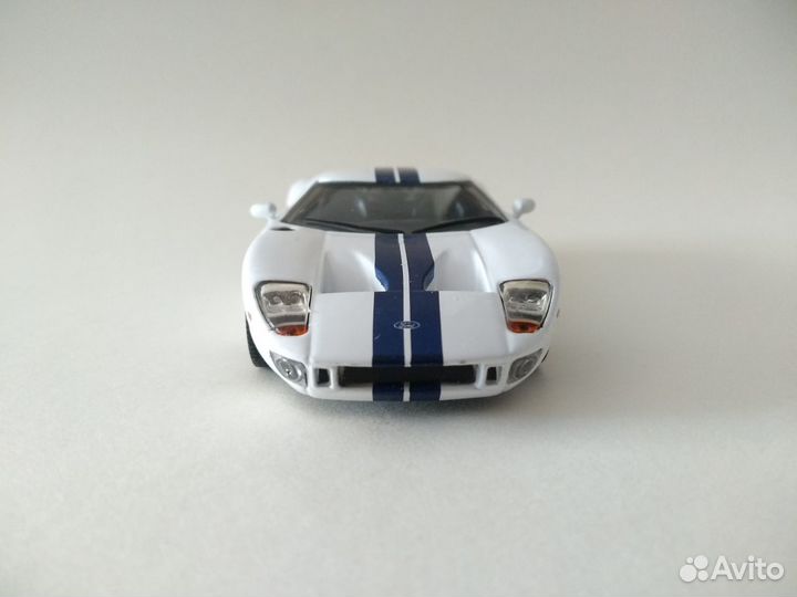 Ford GT 40