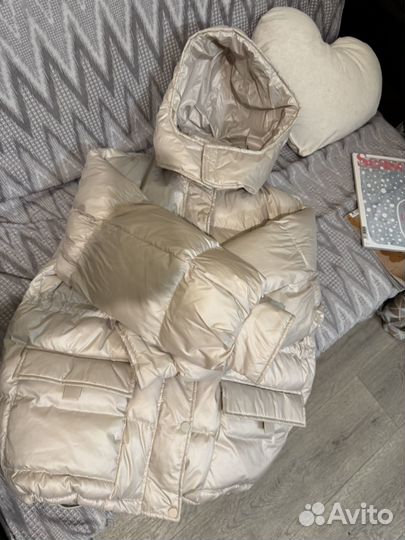Куртка-пуховик жемчужного цвета, греет до -25