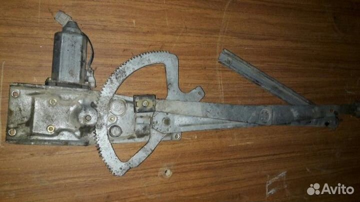 Мотор стеклоподъемника Mercedes Benz Actros MP1