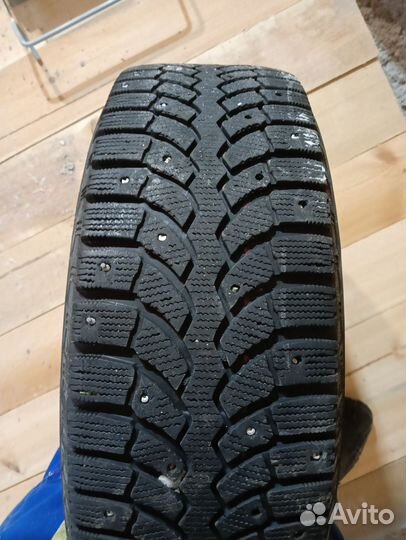 Bridgestone Blizzak Spike-01 195/65 R15 91T