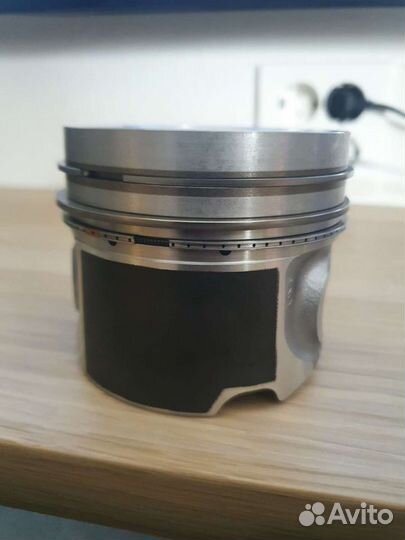 Поршень в сборе 059107065fd )(новый оригинал)