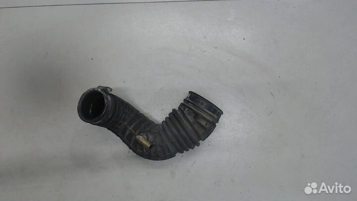 Патрубок воздушного фильтра Ford Maverick, 1998