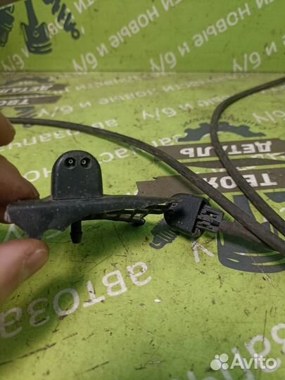 Форсунки омывателя Renault Laguna 1