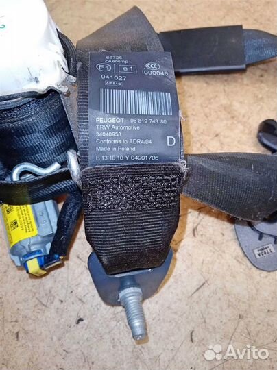 Ремень безопасности передний правый Peugeot 3008