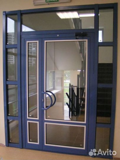 Пластиковые входные двери