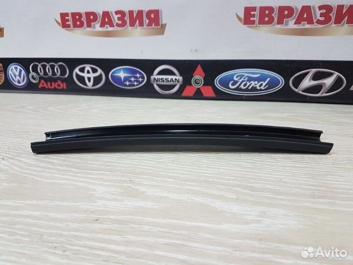 Накладка рамки двери задняя правая Bmw 5-Series