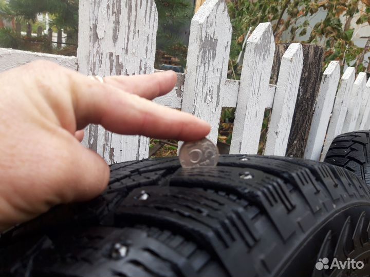 Nokian Tyres Hakkapeliitta 5 235/60 R18