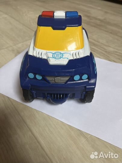 Робот-трансформер Hasbro