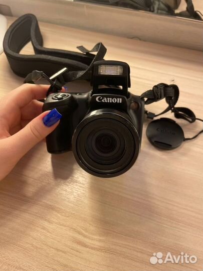 Компактный фотоаппарат Canon