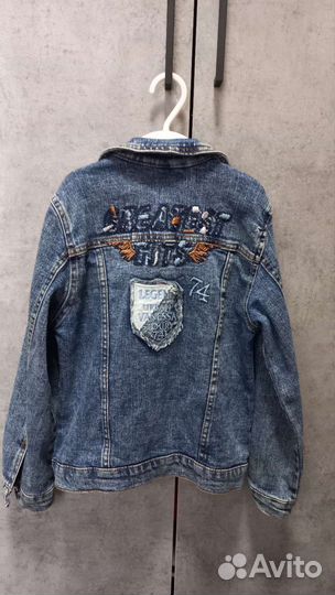 Джинсовая куртка
