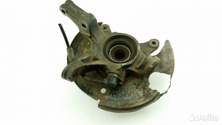 Ступица передняя левая Nissan Pulsar SN15 CD20