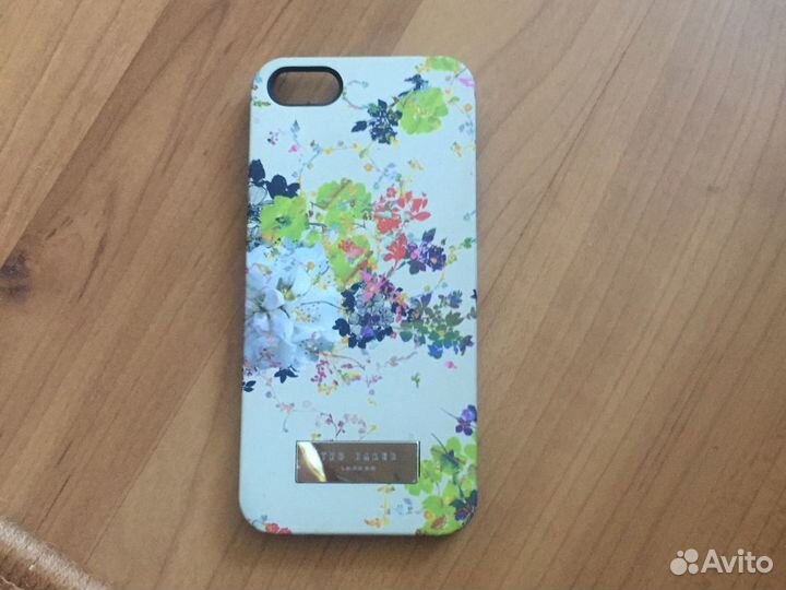 Чехлы для iPhone 5/5S