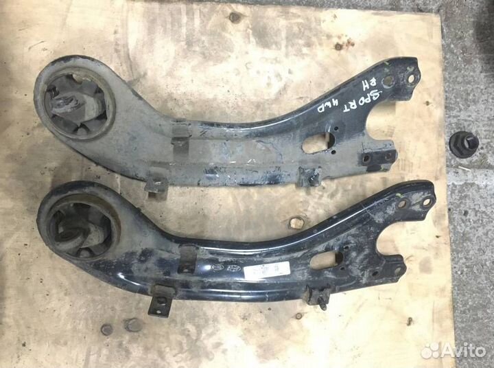 Рычаг продольный задний правый Kia Sportage 3