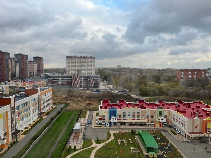 3-к. квартира, 98 м², 13/22 эт.