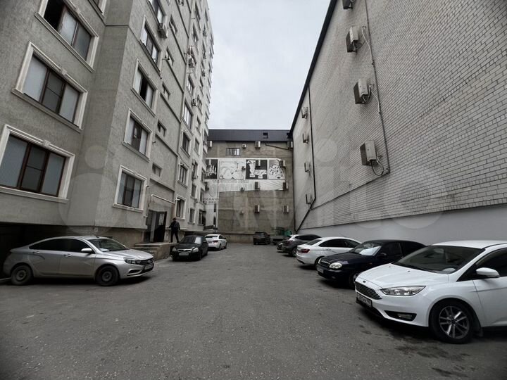 2-к. квартира, 100 м², 8/12 эт.