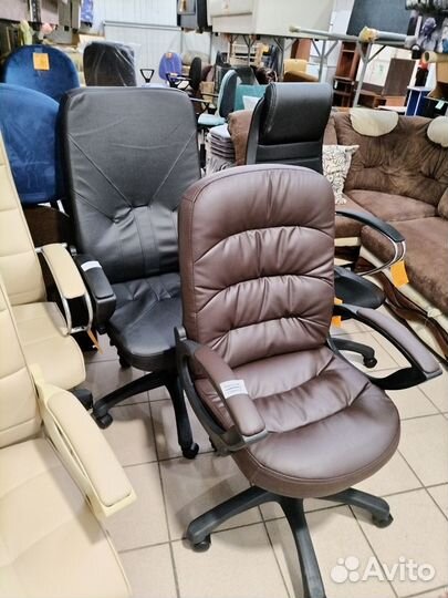 Кресло компьютерное в ассортименте Б-4