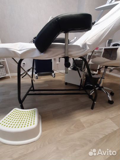 Кушетка косметологическая