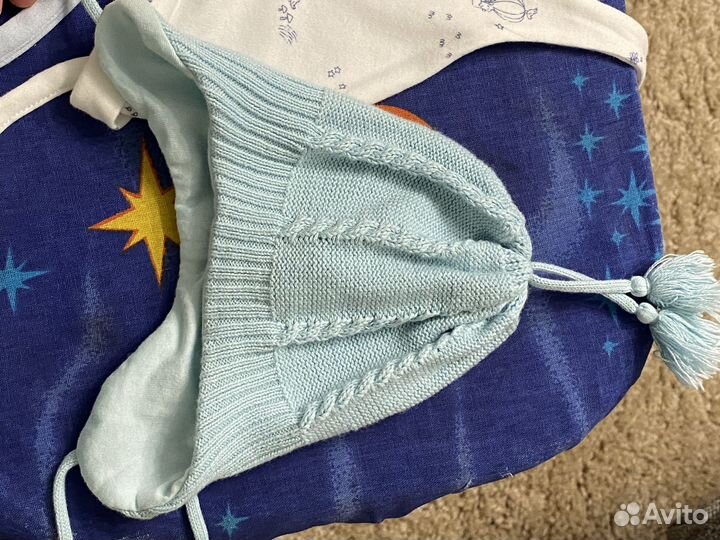 Шапочки, варежки, носочки для новорожденного