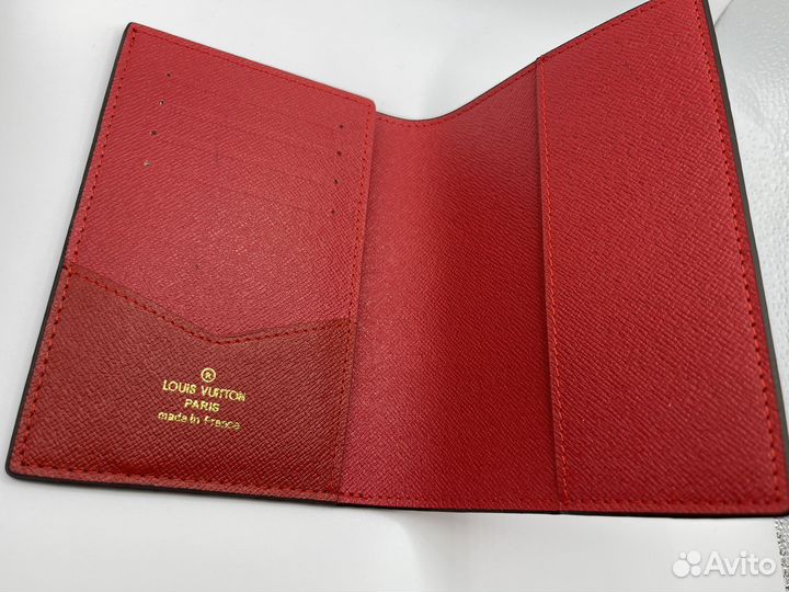 Обложка на паспорт женская