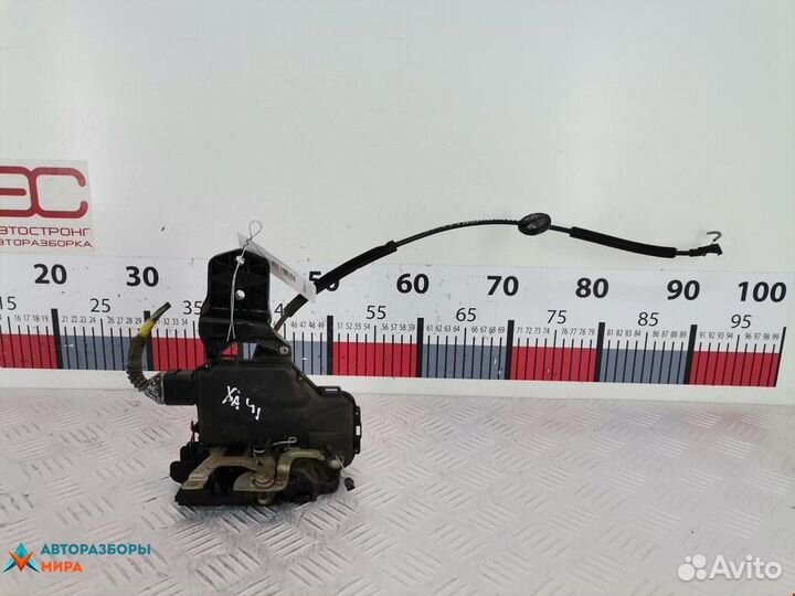 Замок двери передней левой Volkswagen Passat B5