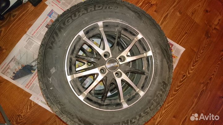 R14 Roadstone Winguard Ice 185/70, PCD 4x100 DIA 60.1