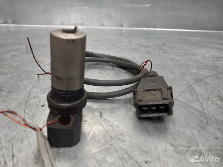 Датчик положения коленвала Audi 100 C4 1991-1994