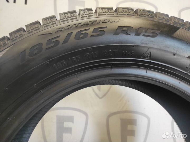 Pirelli Ice Zero FR 185/65 R15 92T