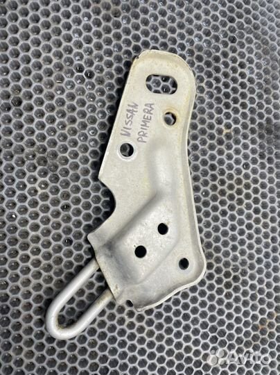 Петля буксировочная передняя Nissan Primera P11