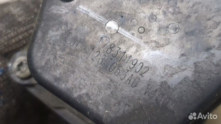 Заслонка дроссельная Volkswagen Caddy, 2014