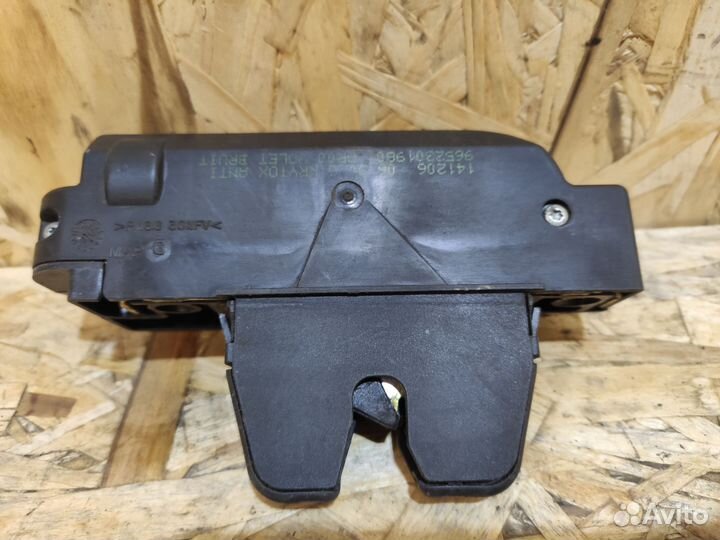 Замок крышки багажника Citroen C3