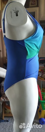 Купальники сплошной и раздельный