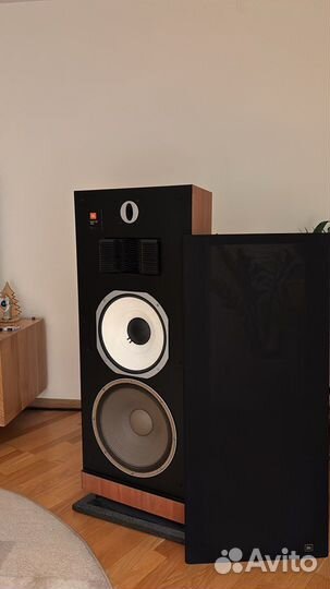 JBL L222