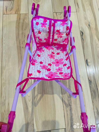 Коляска кукольная