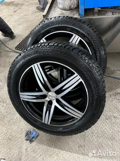 Колёса в сборе 225/55 R17 зимние шипы Gislaved