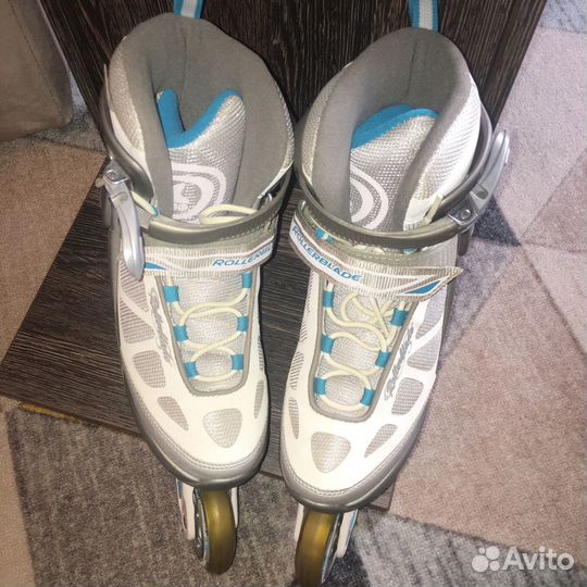 Роликовые коньки rollerblade