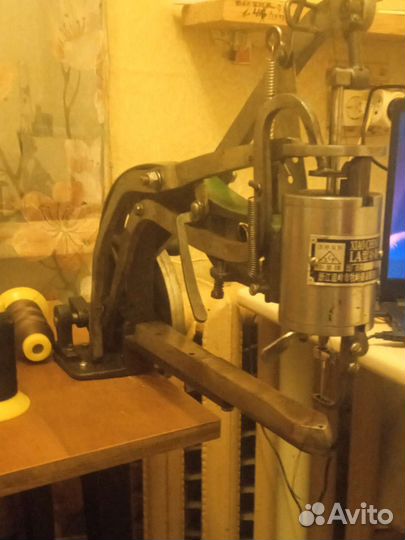 Обувная швейная машинка