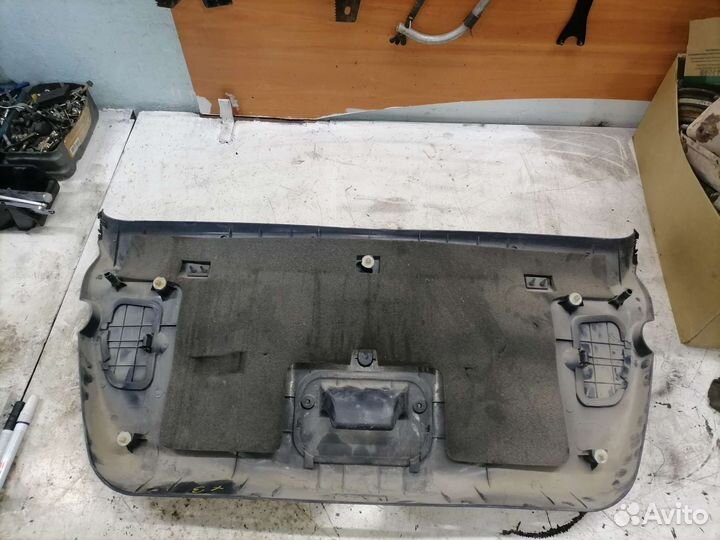 Обшивка крышки багажника Haima 3 хэтчбек