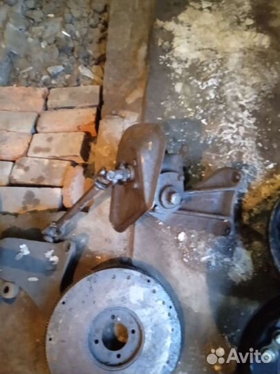 Продам запчасти на газ 66