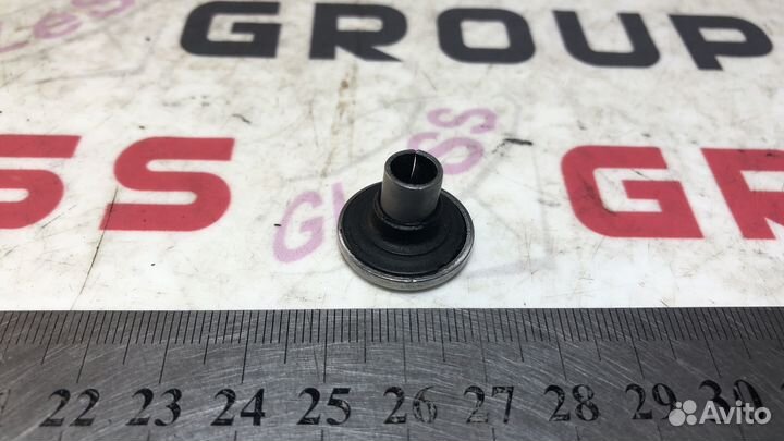 Пкк. Уплотнение болта крышки клапанов б/у Premacy