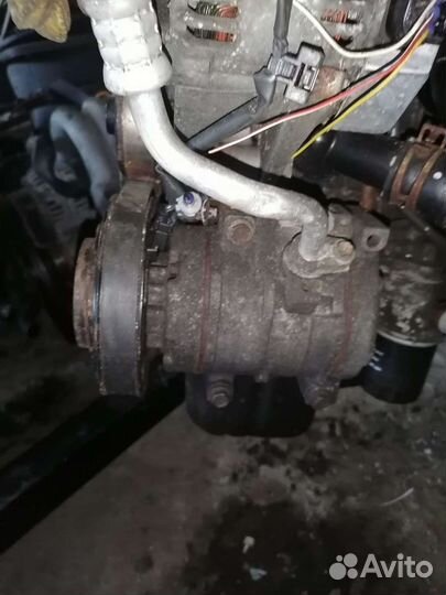 Компрессор кондиционера Тойота Королла 1.8i