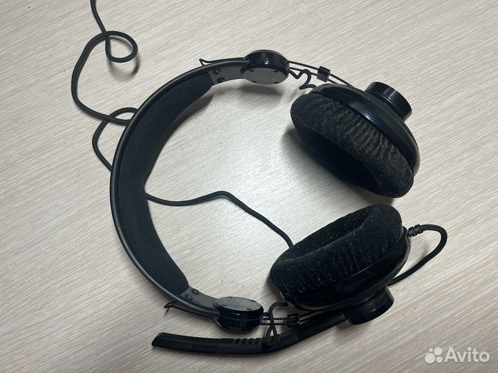 Продам Наушники Razer Megalodon