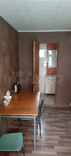 Комната 15 м² в 6-к., 1/2 эт.