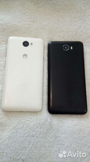 Винтажные смартфоны Huawei CUN U29 и CRO U00 (Y3)