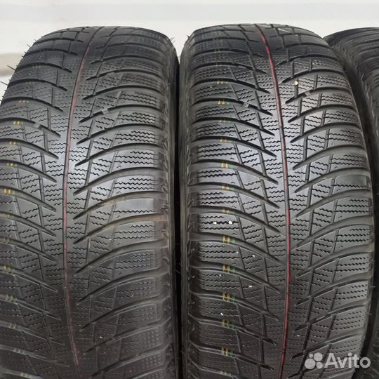 Bridgestone Blizzak LM-001 225/40 R18