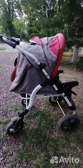 Прогулочная коляска зимняя